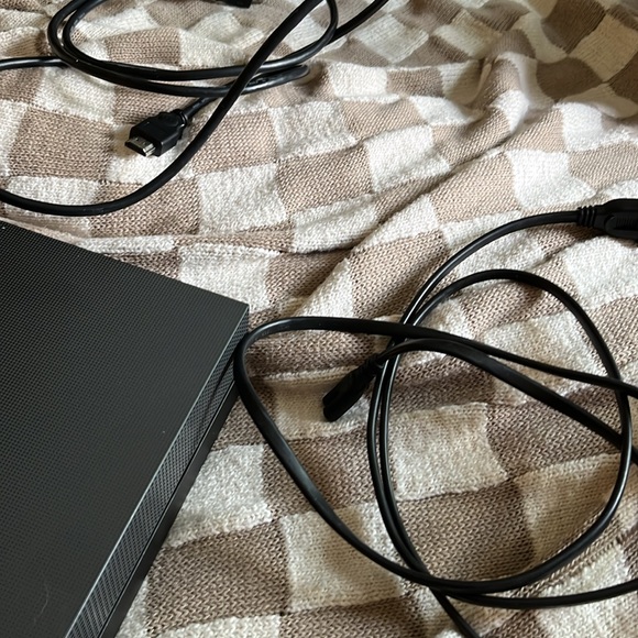 Microsoft Xbox one x project Scorpio limited edition & matching controller 1 tb - Picture 3 of 5